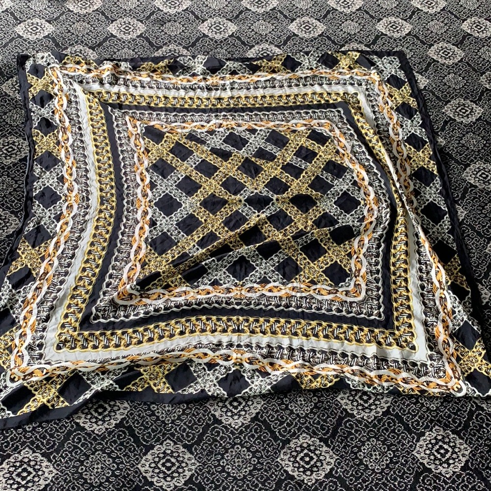 Chain print - scarf / sarong